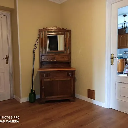 With 2 Bedrooms In With Wonderful Mountain View Enclosed Garden And Wifi 2 Km From The Beach Apartment *
