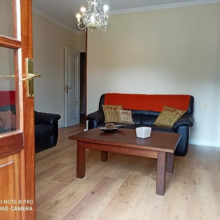 With 2 Bedrooms In With Wonderful Mountain View Enclosed Garden And Wifi 2 Km From The Beach *